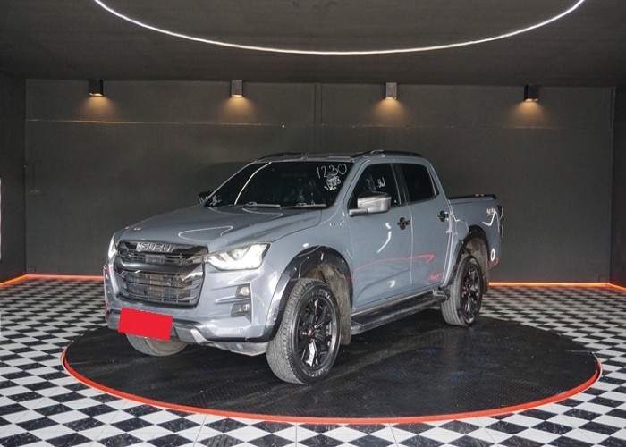 ISUZU
             
                 for Sale for Sale