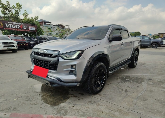 ISUZU
             
                 for Sale for Sale