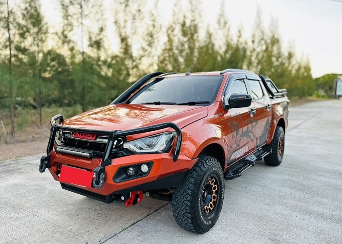 ISUZU
             
                 for Sale for Sale