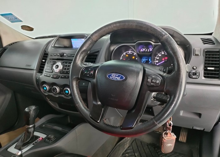 Used 6
                    FORD
                     for Sale Image 