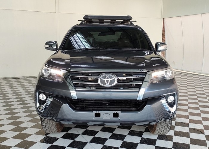 Used 4
                    TOYOTA
                     for Sale Image 